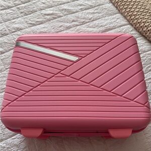 Toiletry or makeup bag